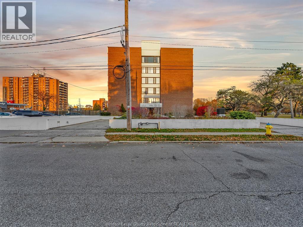 2144 Pelissier Unit# 602, Windsor, Ontario  N8X 1N4 - Photo 37 - 25028850
