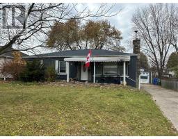1677 BETTS AVENUE, Windsor, Ontario