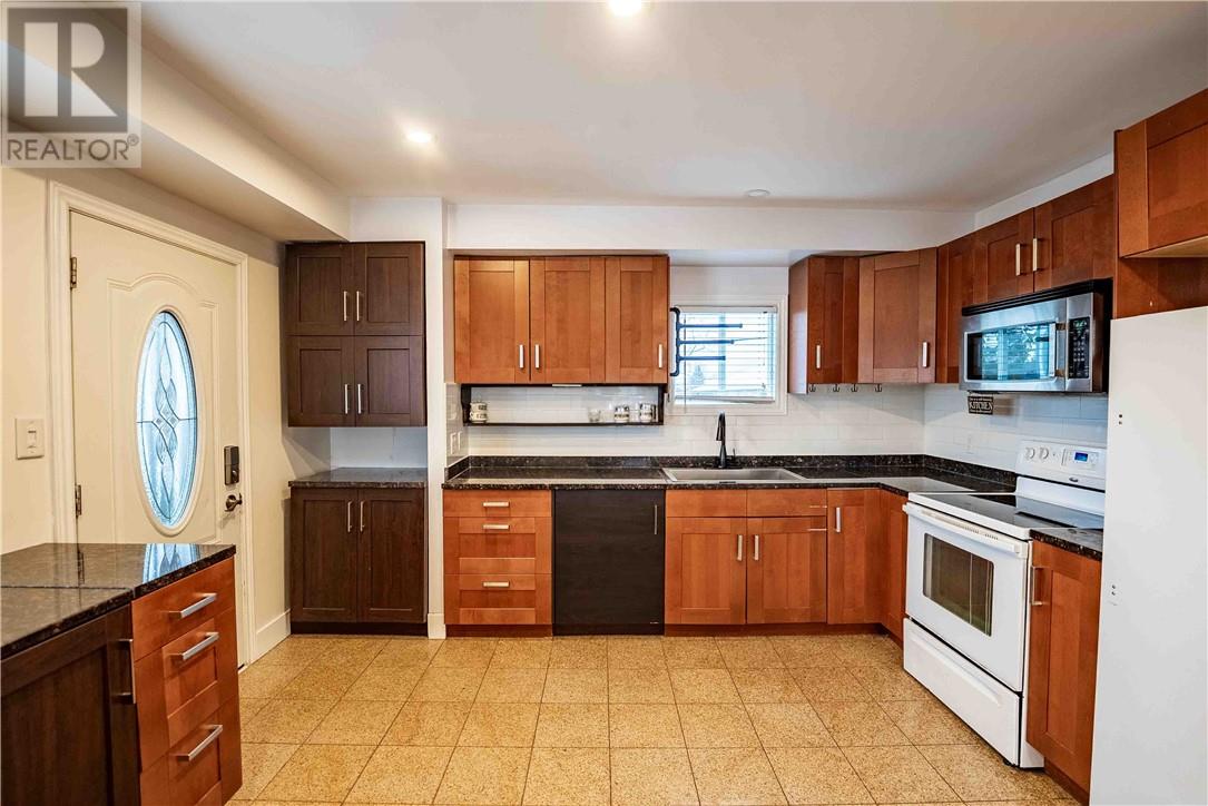 33 Church, Garson, Ontario P3L 1E7 - Photo 5 - 2125673