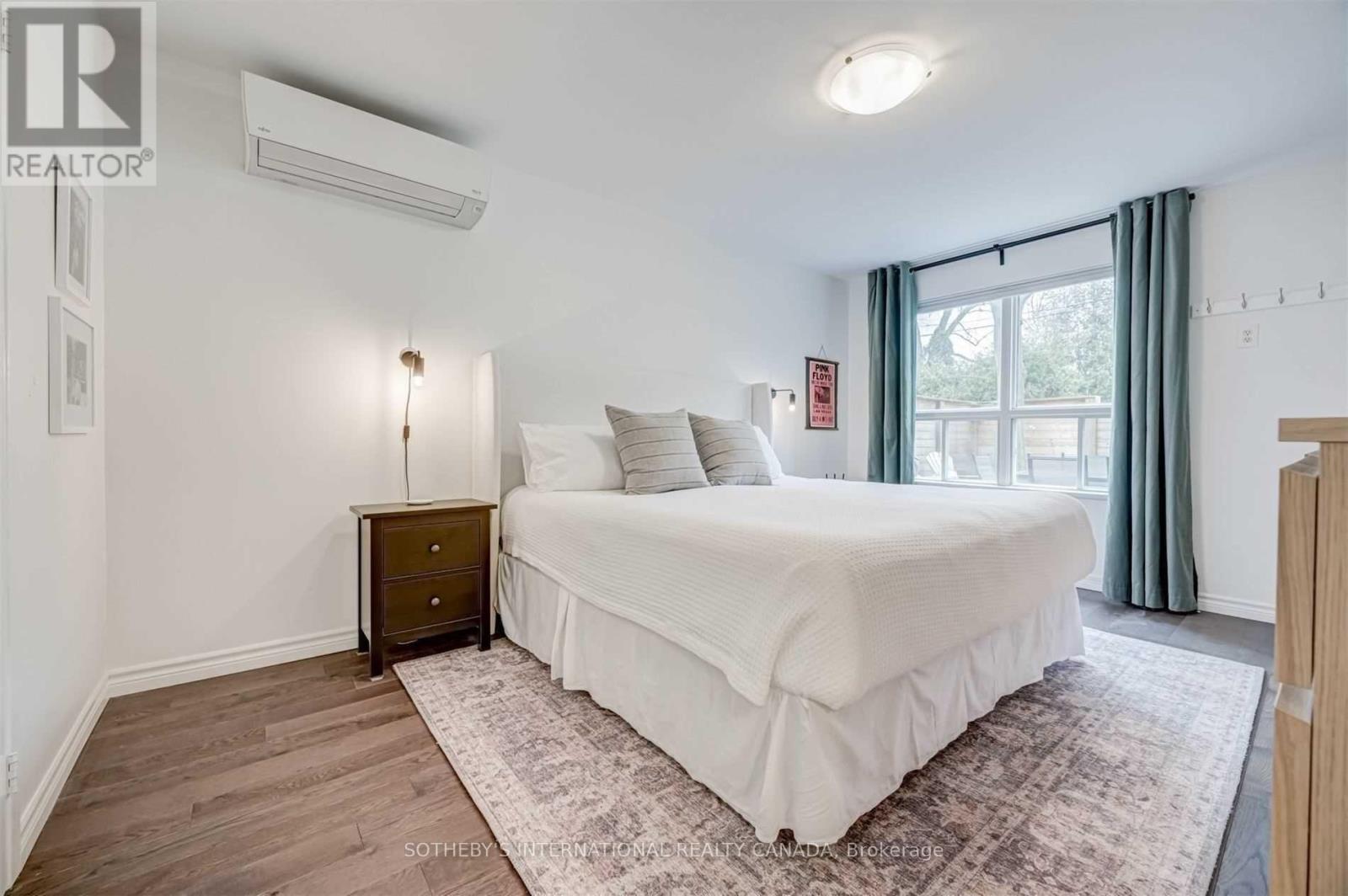 1458 Bayview Avenue, Toronto, Ontario  M4G 3B3 - Photo 8 - C12547966