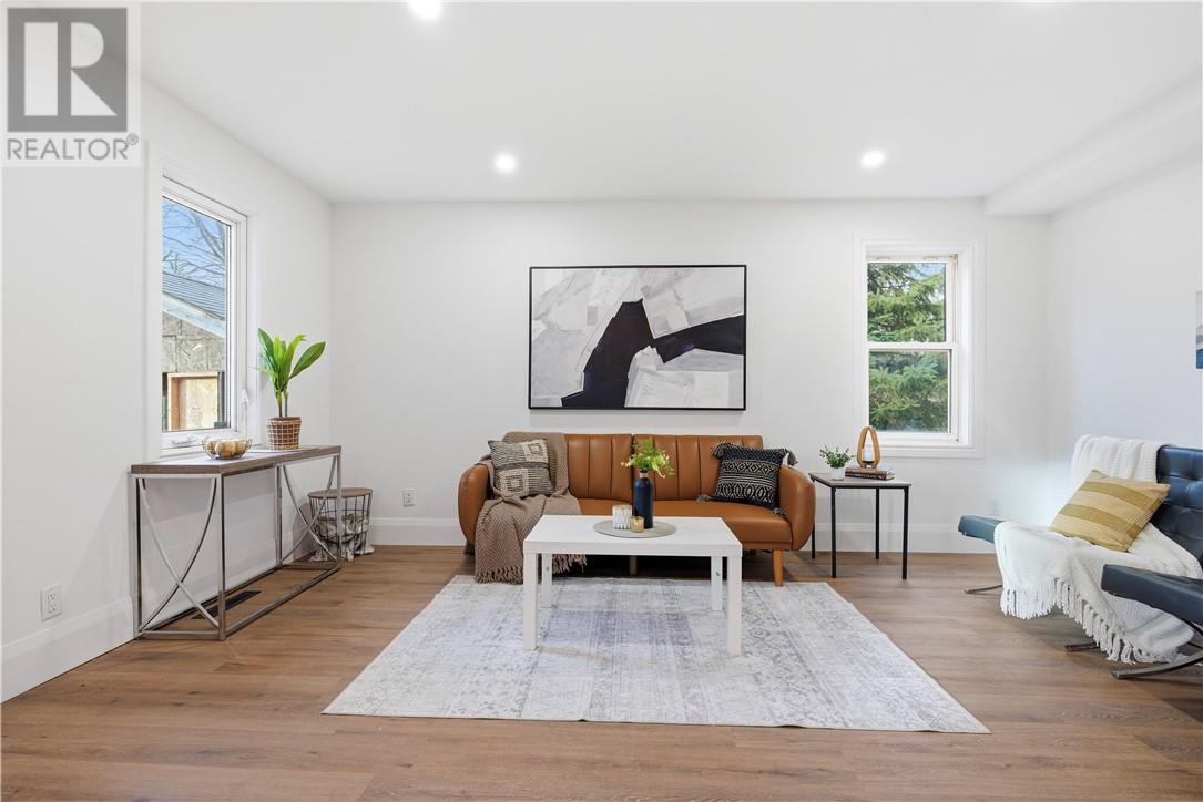 78 Mathew Street, Sudbury, Ontario  P3B 2W1 - Photo 3 - 2125670