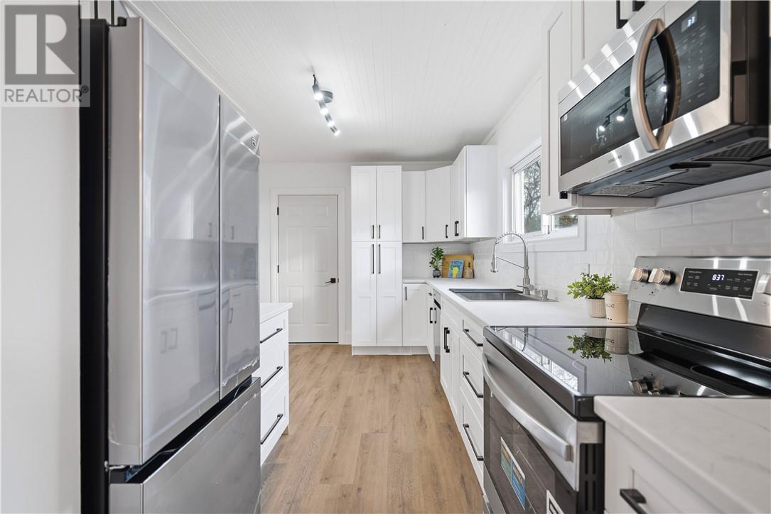 78 Mathew Street, Sudbury, Ontario  P3B 2W1 - Photo 6 - 2125670