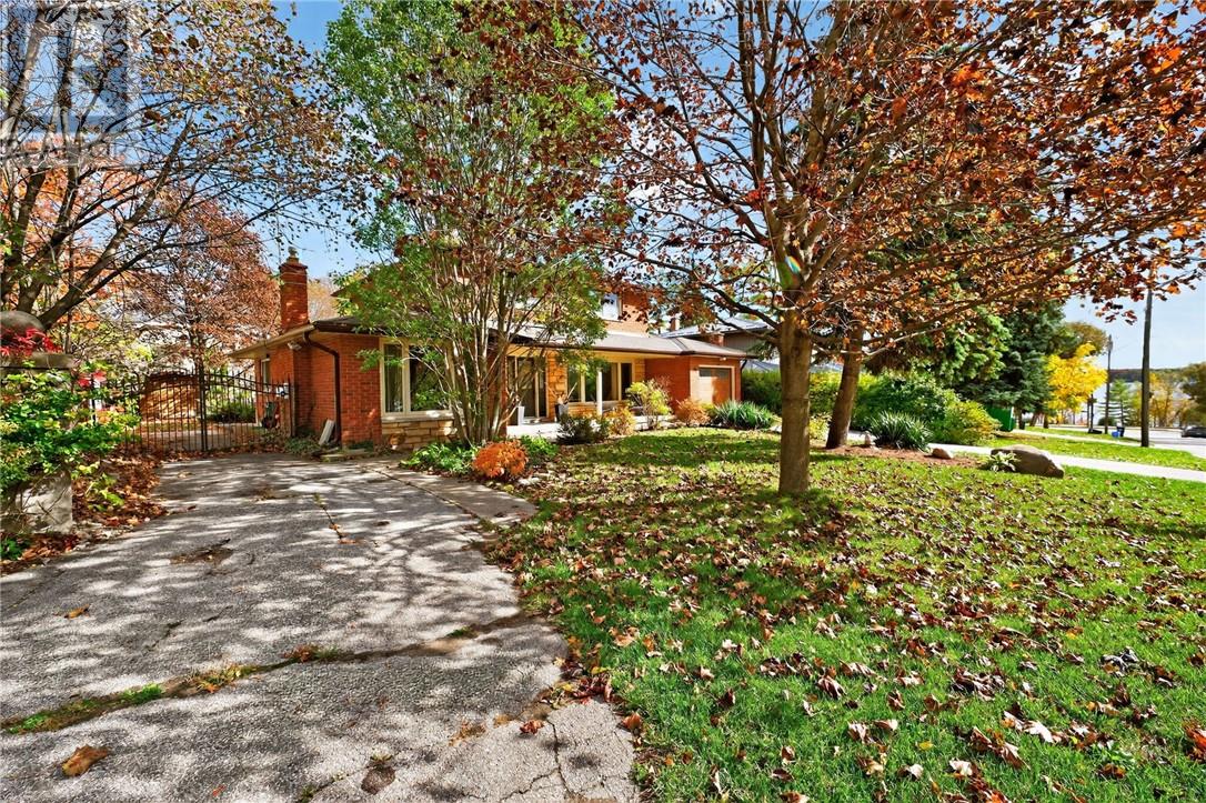 15 Rodney Street, Barrie, Ontario