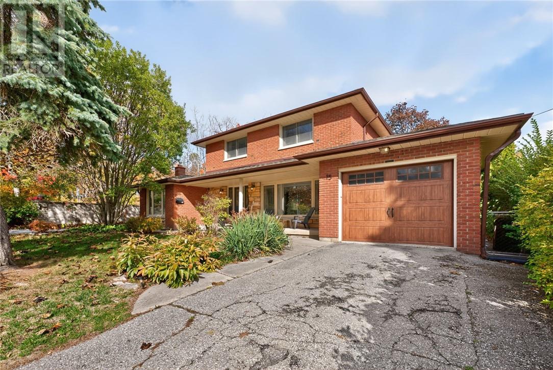 15 Rodney Street, Barrie, Ontario  L4M 4B5 - Photo 3 - 2125666