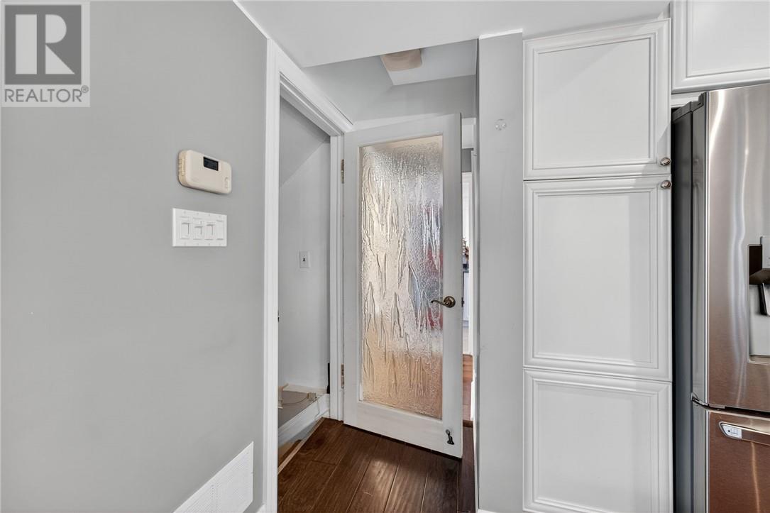 15 Rodney Street, Barrie, Ontario  L4M 4B5 - Photo 40 - 2125666