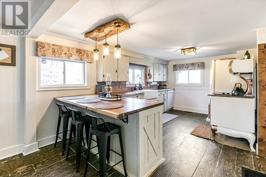 50 Fen Road, Whitefish, Ontario  P0M 3E0 - Photo 6 - 2125573