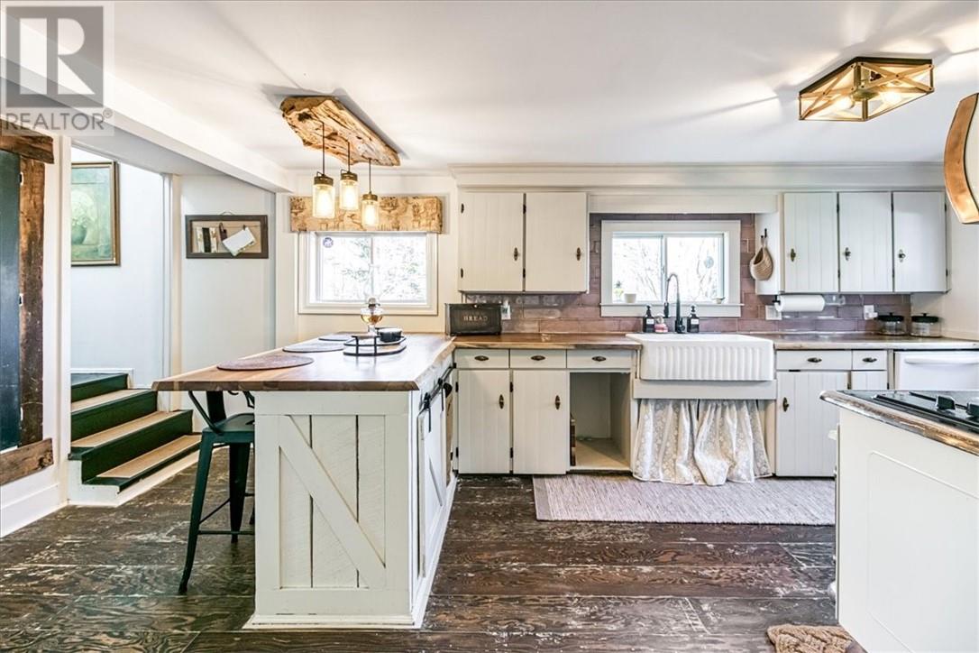 50 Fen Road, Whitefish, Ontario  P0M 3E0 - Photo 8 - 2125573