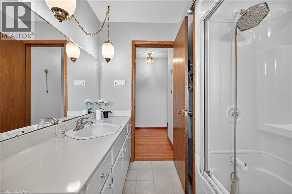 580 Woodhill Road, Flamborough, Ontario L0R 2B0 - Photo 25 - 40787734