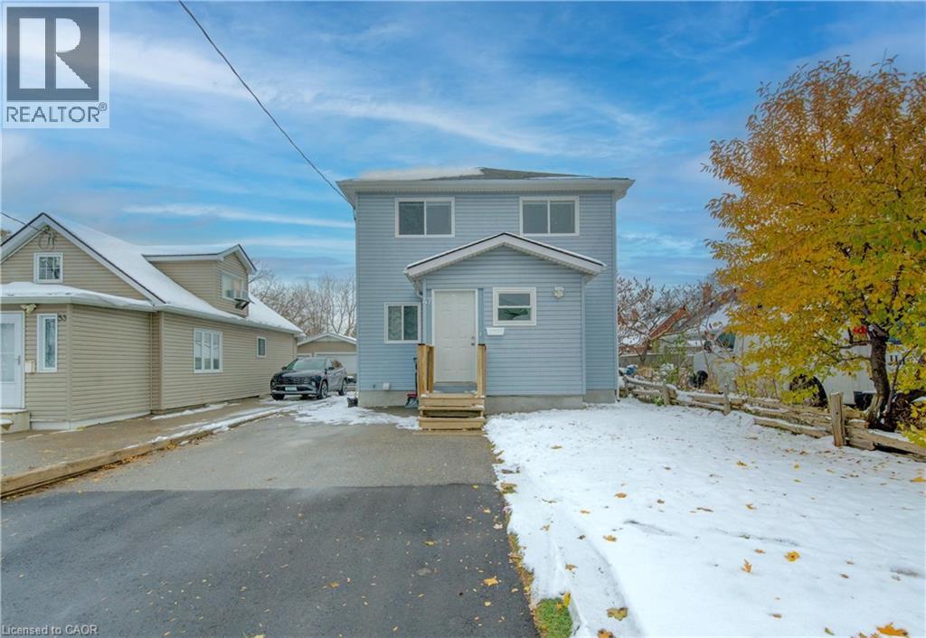 47 Broadview Avenue, Kitchener, Ontario N2A 1X8 - Photo 2 - 40787979