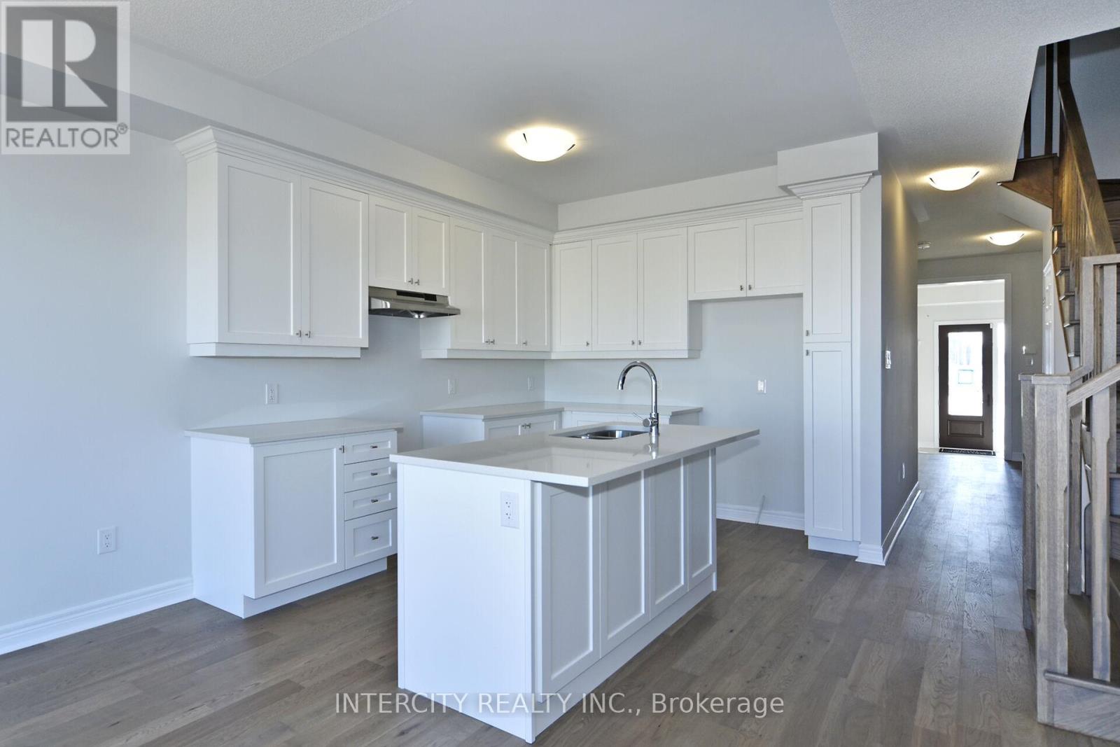 160 Mumbai Drive, Markham, Ontario  L3S 3K5 - Photo 15 - N12456536