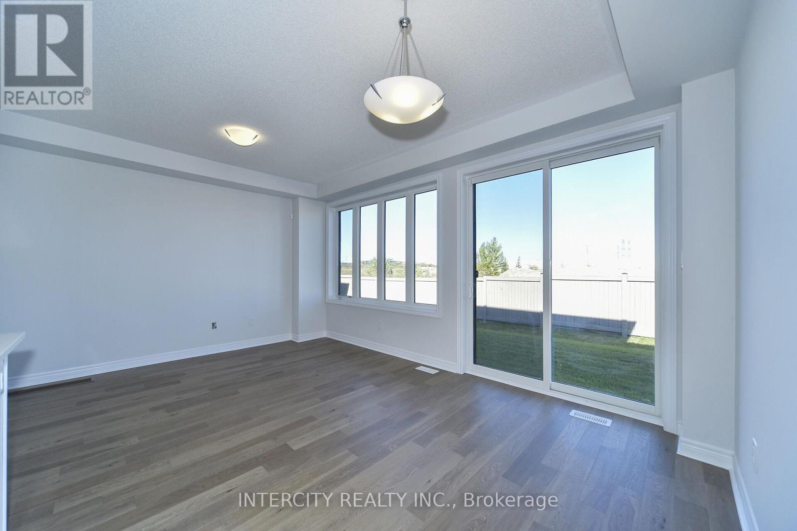 160 Mumbai Drive, Markham, Ontario  L3S 3K5 - Photo 18 - N12456536