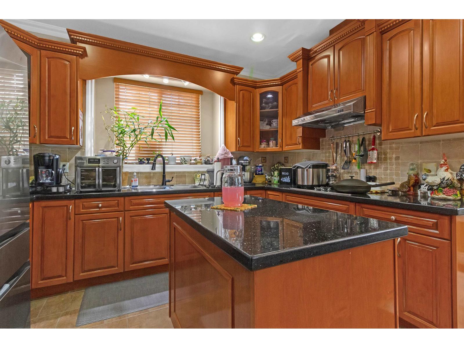 7673 146a Street, Surrey, British Columbia  V3S 2T3 - Photo 8 - R3067571