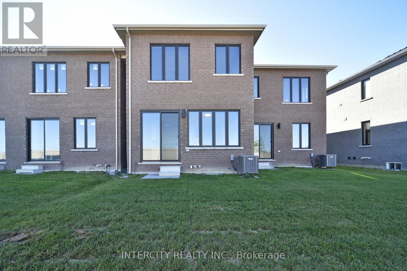 160 Mumbai Drive, Markham, Ontario  L3S 3K5 - Photo 38 - N12456536