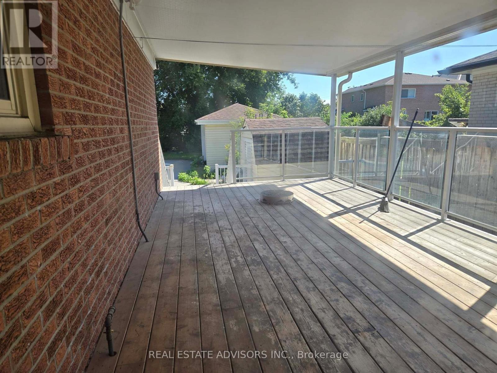 89 Euclid Avenue, Toronto, Ontario  M1C 1J8 - Photo 6 - E12550748