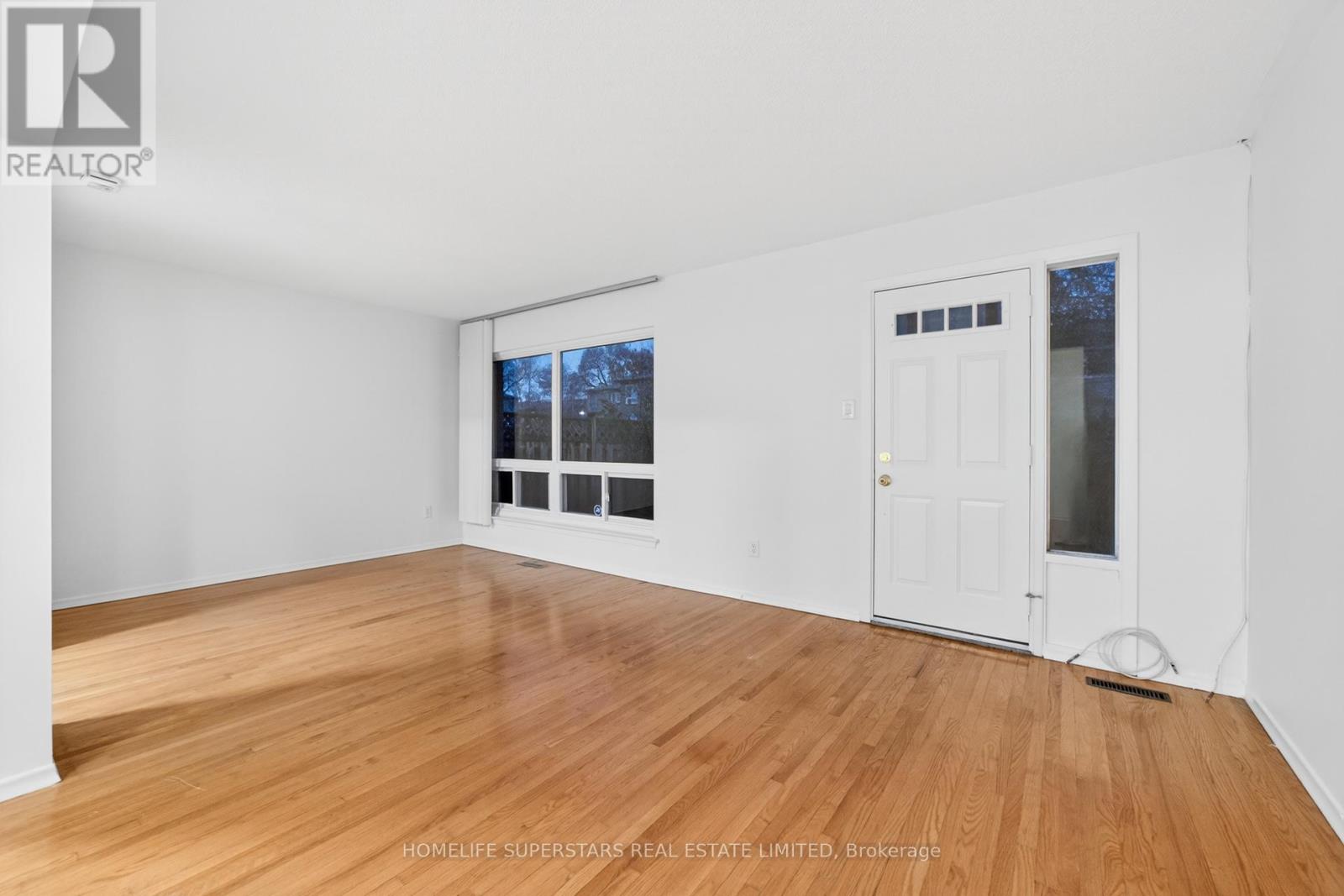 1235 Radom Street, Pickering, Ontario  L1W 1J3 - Photo 5 - E12550754