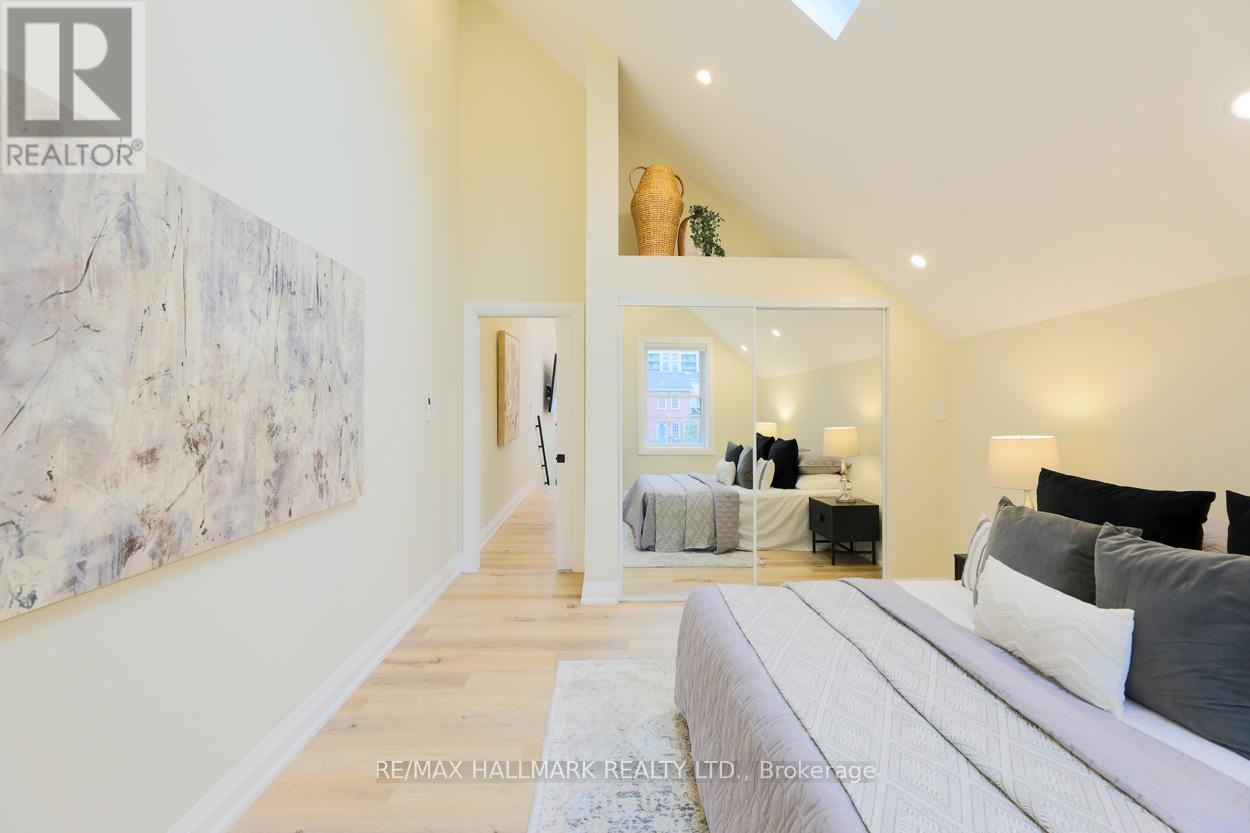 2nd Floor - 6 Luttrell Avenue, Toronto, Ontario M4C 5E3 - Photo 16 - E12550764