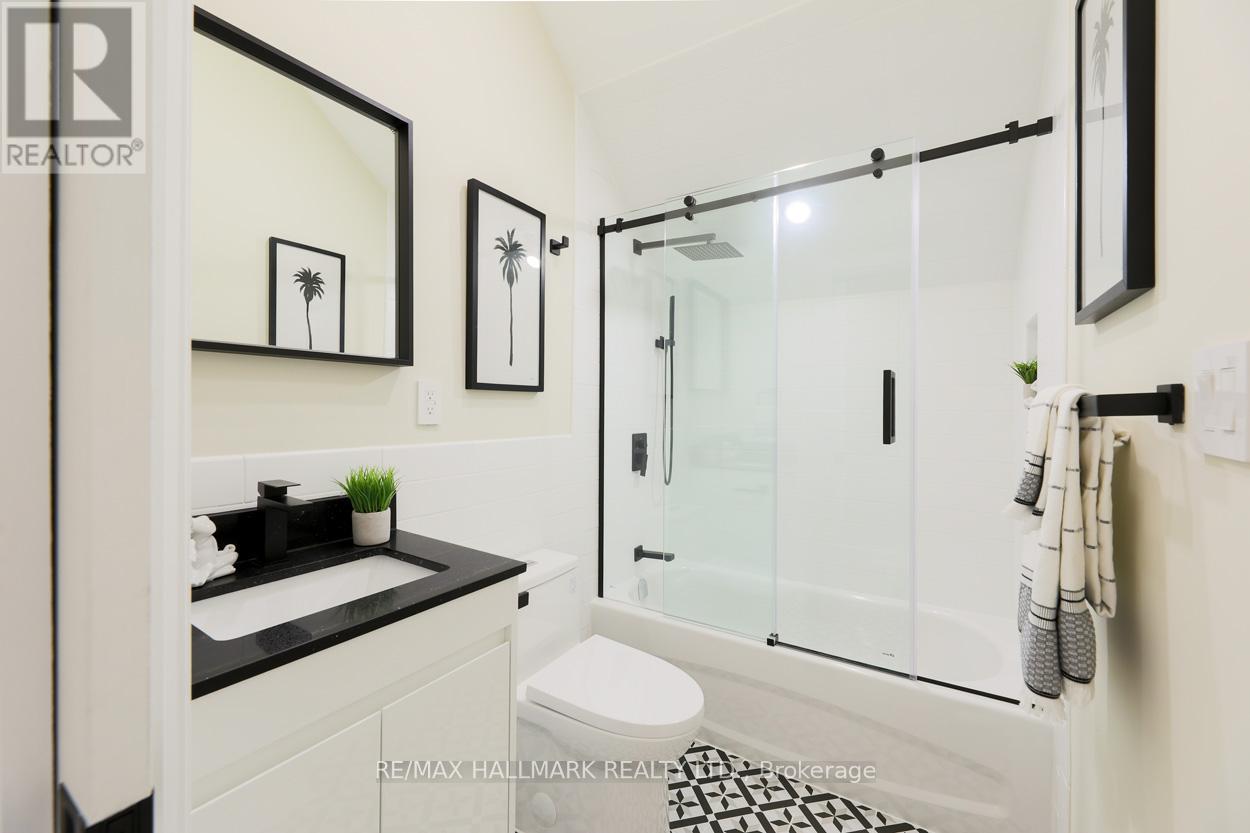 2nd Floor - 6 Luttrell Avenue, Toronto, Ontario M4C 5E3 - Photo 17 - E12550764