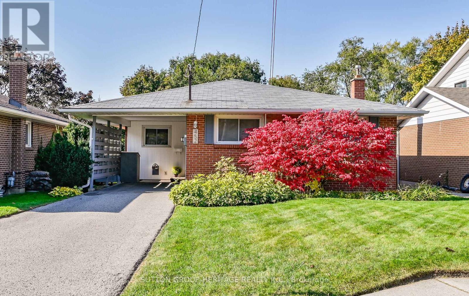 452 ELIZABETH STREET, Oshawa, Ontario