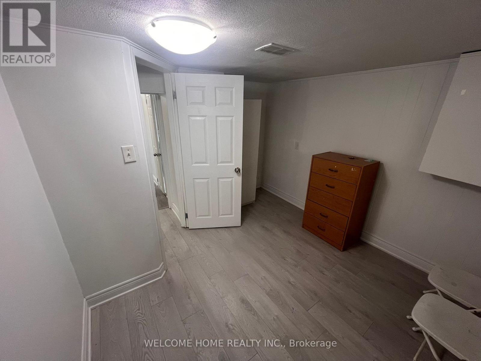 Basement Apartment - 56 Ascolda Boulevard, Toronto, Ontario  M1J 2P1 - Photo 10 - E12550896