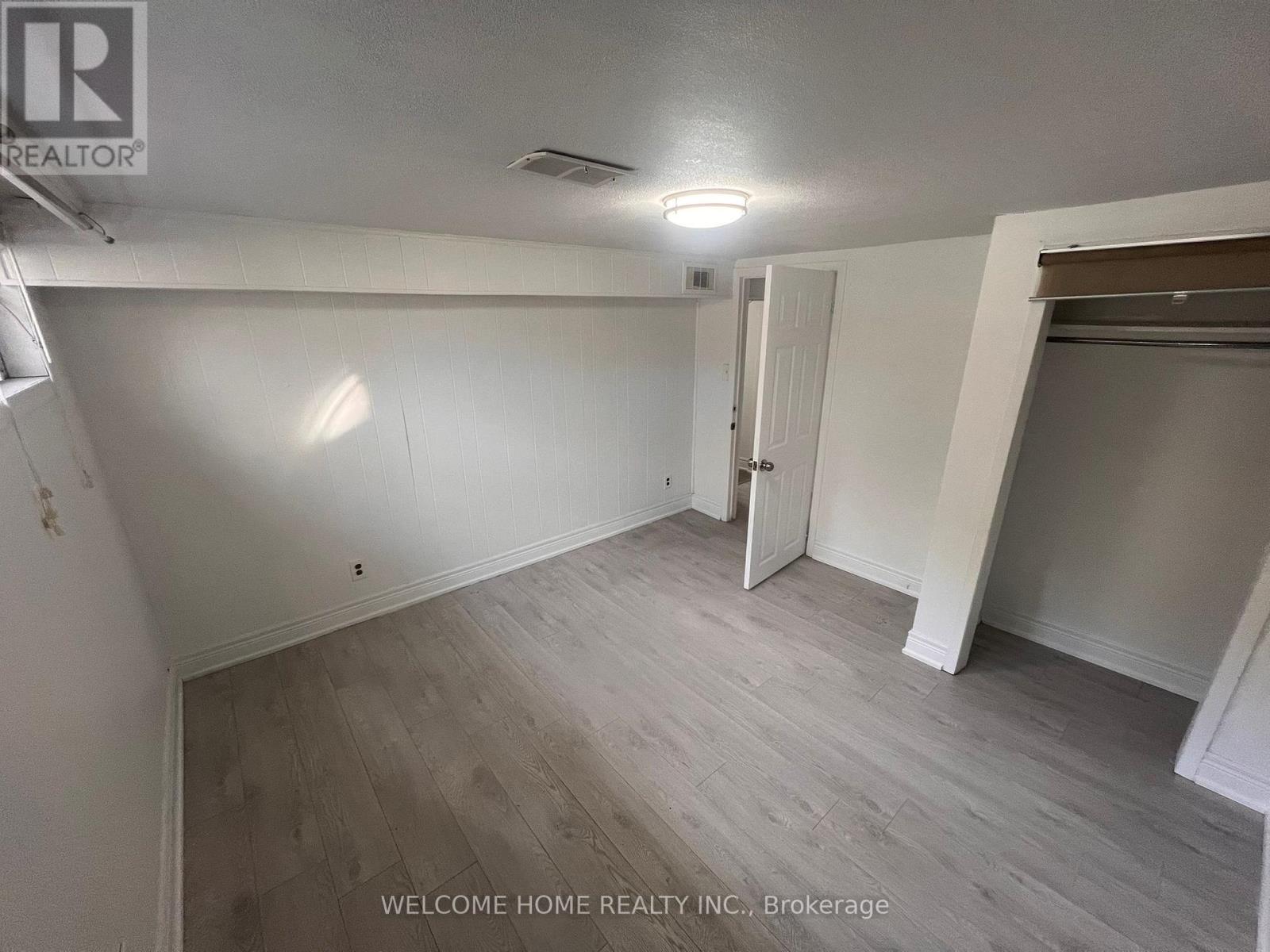 Basement Apartment - 56 Ascolda Boulevard, Toronto, Ontario  M1J 2P1 - Photo 4 - E12550896