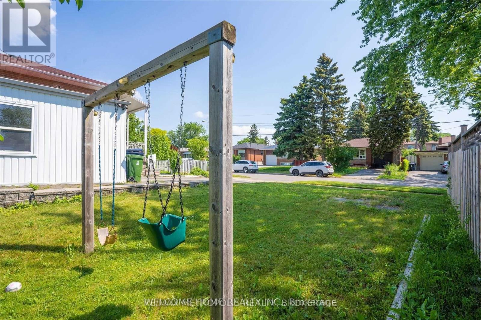 Basement Apartment - 56 Ascolda Boulevard, Toronto, Ontario  M1J 2P1 - Photo 8 - E12550896