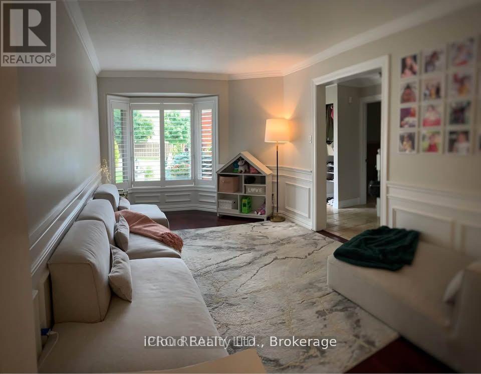 96 Smith Drive, Halton Hills, Ontario  L7G 5S7 - Photo 11 - W12362456