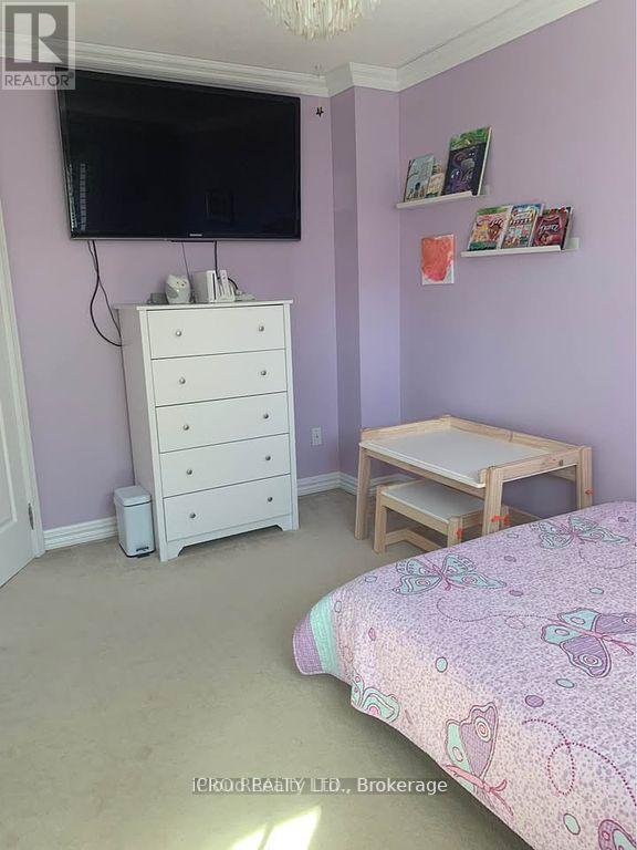 96 Smith Drive, Halton Hills, Ontario  L7G 5S7 - Photo 15 - W12362456