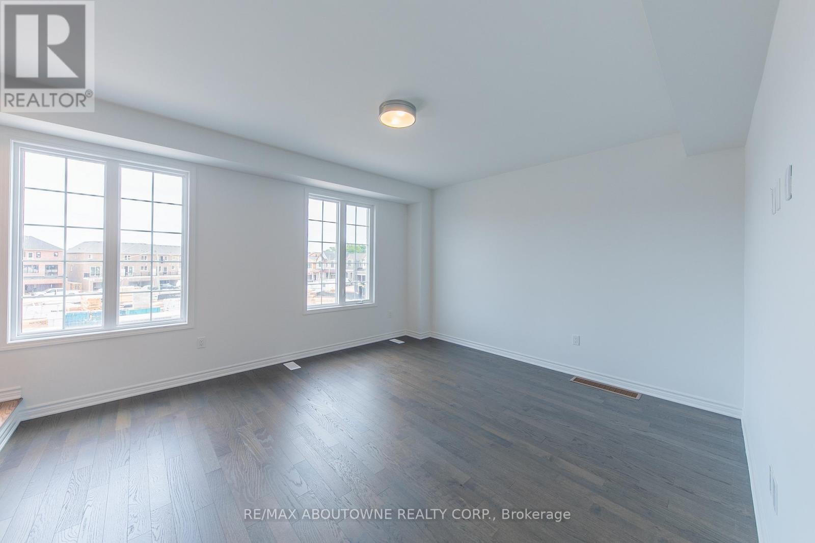 3028 Merrick Road, Oakville, Ontario L6H 7Y2 - Photo 20 - W12548270