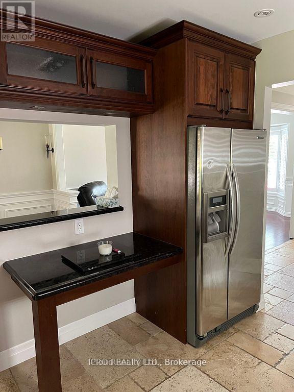 96 Smith Drive, Halton Hills, Ontario  L7G 5S7 - Photo 7 - W12362456