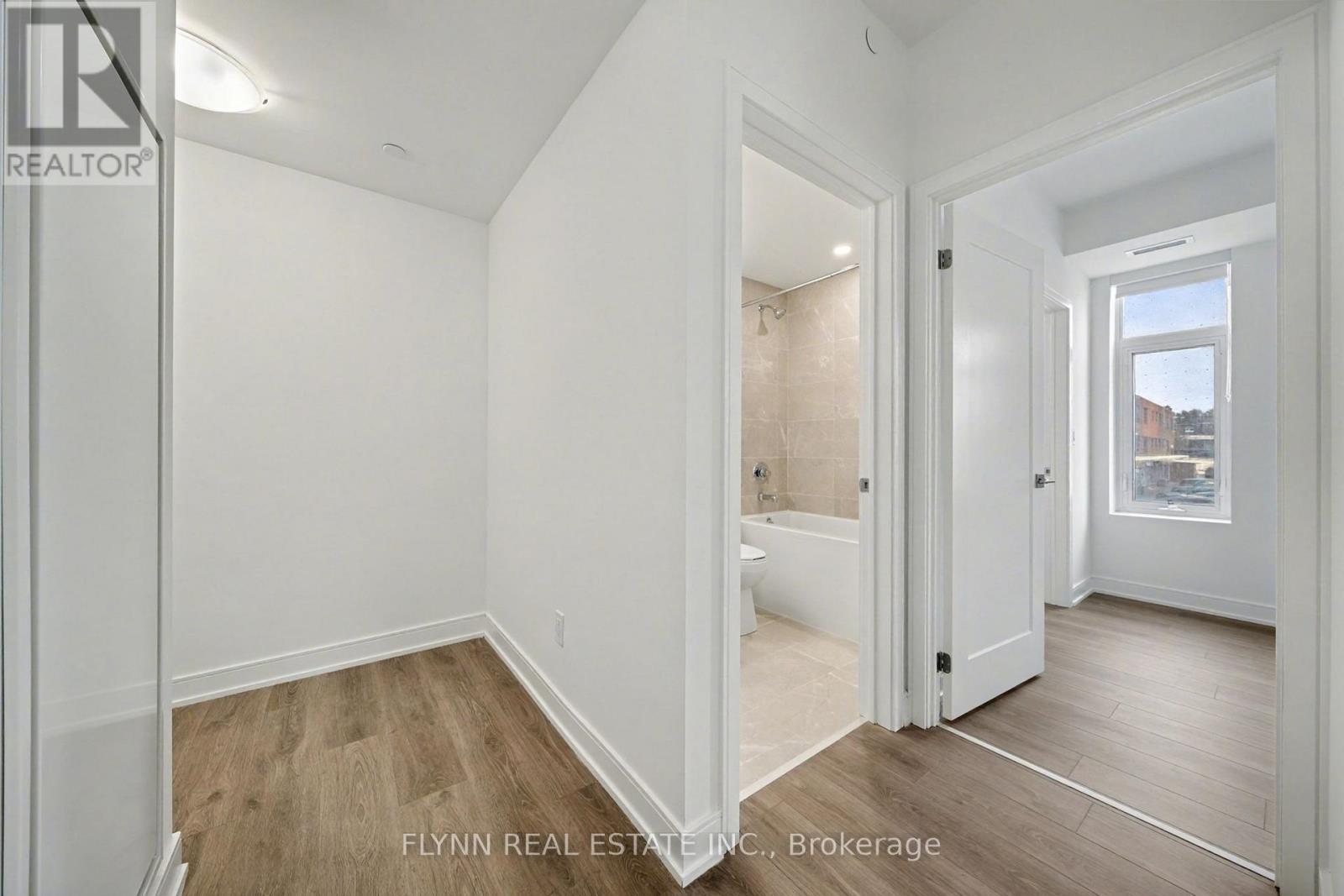 205 - 715 Davis Drive, Newmarket, Ontario  L3Y 0J2 - Photo 19 - N12550684