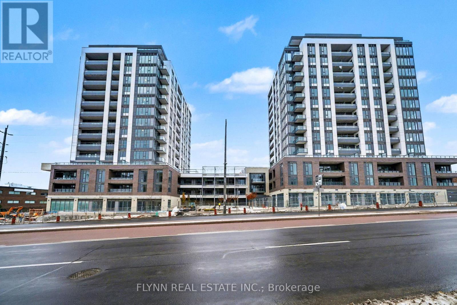 205 - 715 Davis Drive, Newmarket, Ontario  L3Y 0J2 - Photo 3 - N12550684