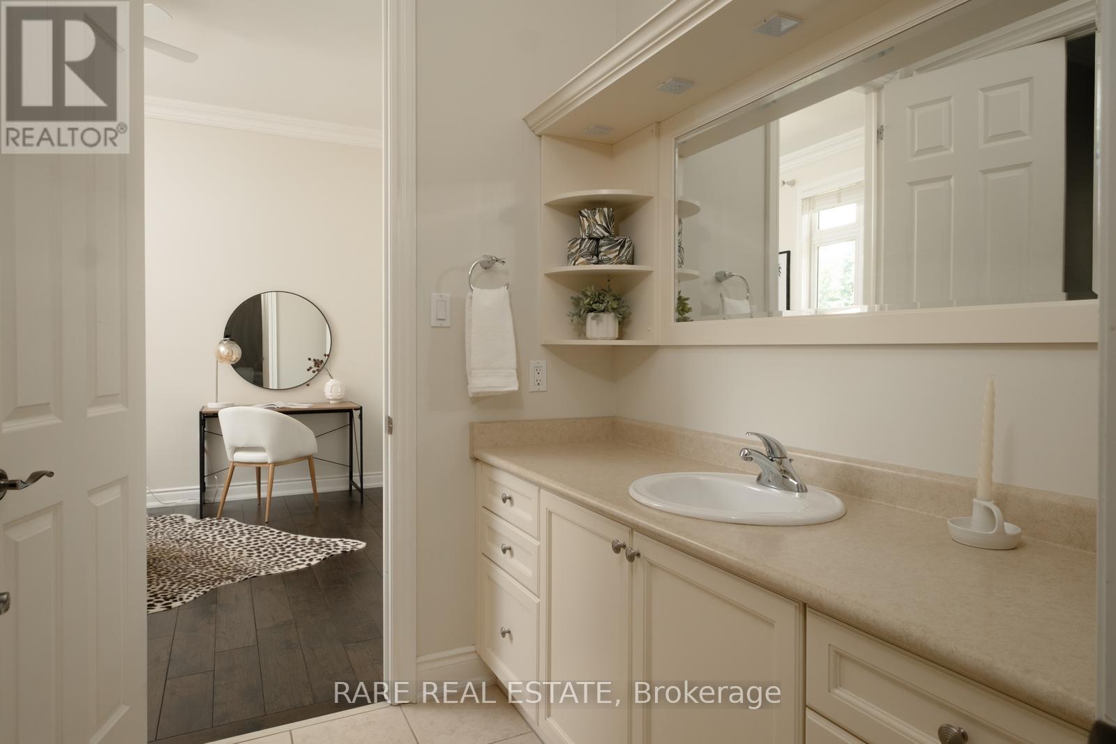 40 Country Club Drive, King, Ontario  L7B 1M5 - Photo 34 - N12550710