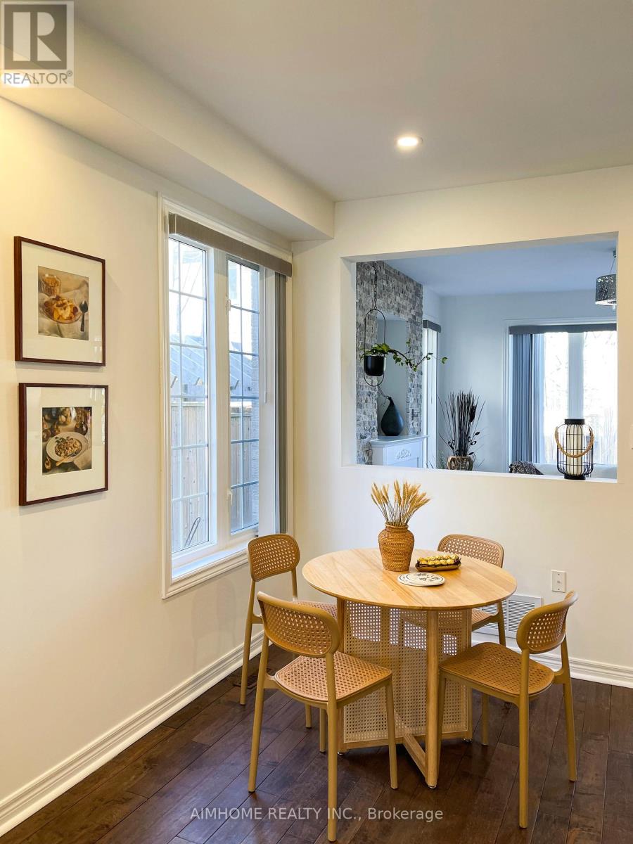 101 Grand Oak Drive, Richmond Hill, Ontario  L4E 4A6 - Photo 7 - N12550776