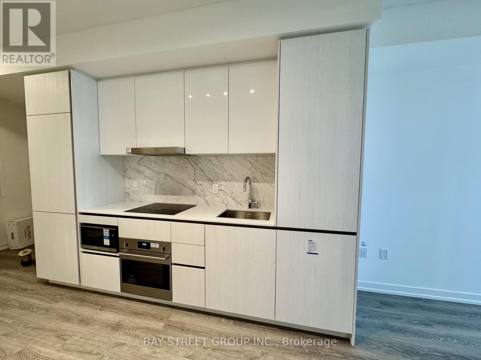 #1007 - 8 Interchange Way, Vaughan, Ontario  L4K 0R2 - Photo 11 - N12550814