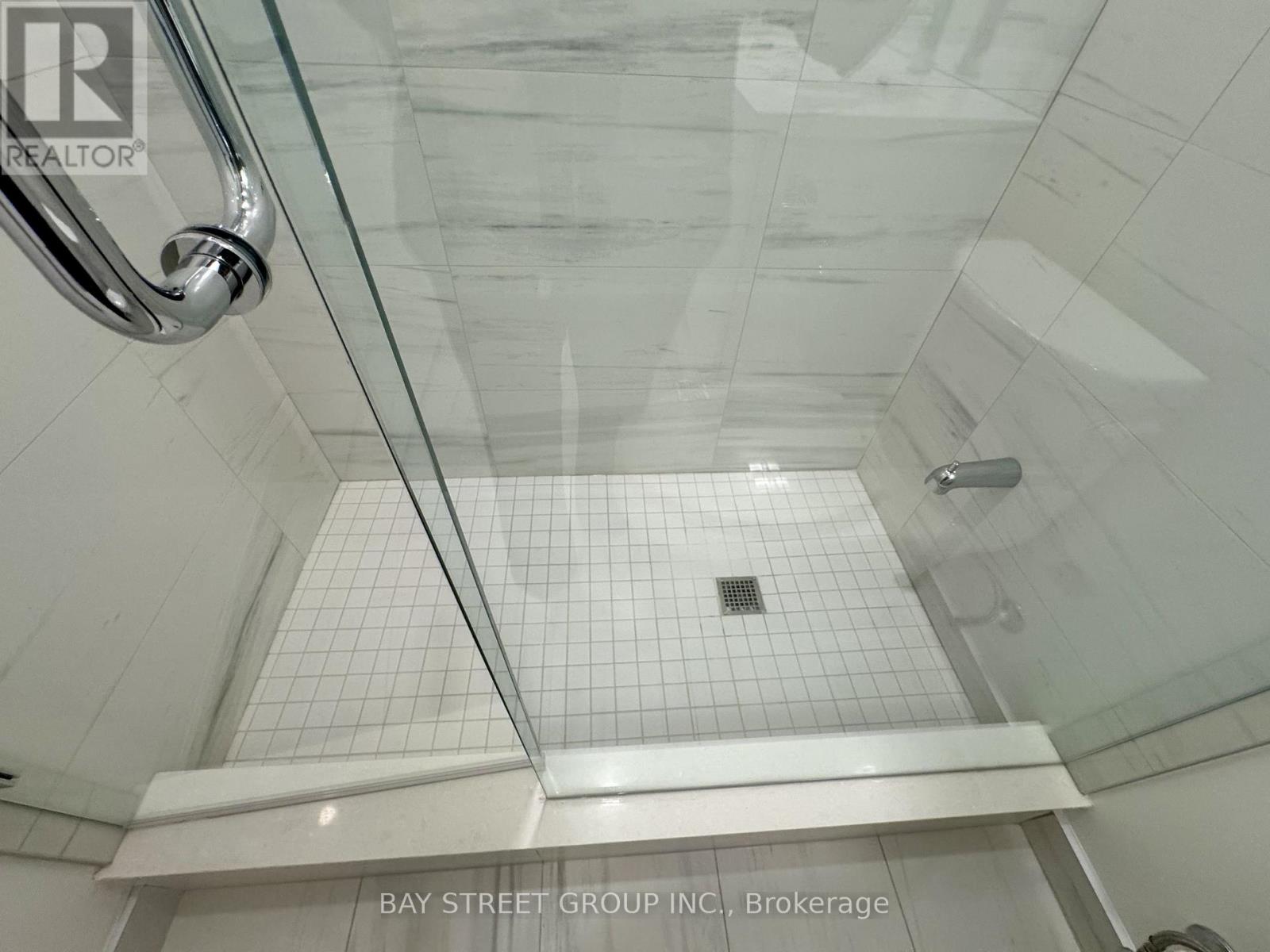 #1007 - 8 Interchange Way, Vaughan, Ontario  L4K 0R2 - Photo 15 - N12550814