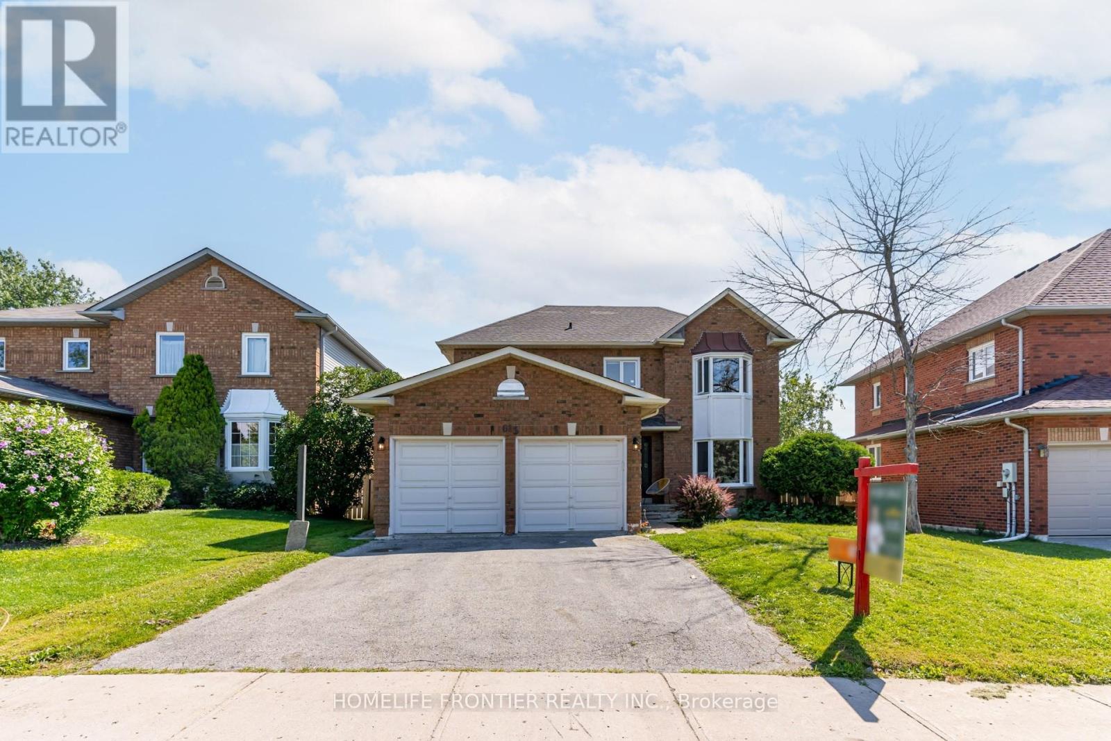 Main2nd - 615 Sandford Street, Newmarket, Ontario  L3X 1T4 - Photo 2 - N12550928