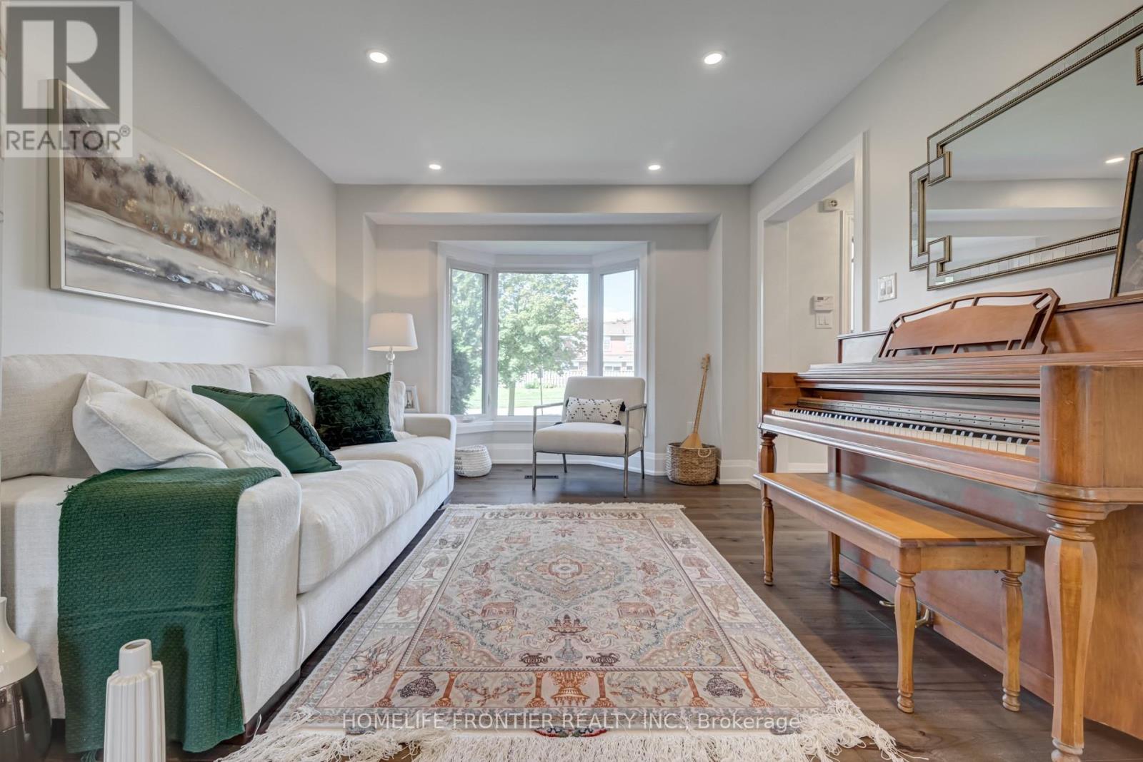 Main2nd - 615 Sandford Street, Newmarket, Ontario  L3X 1T4 - Photo 6 - N12550928