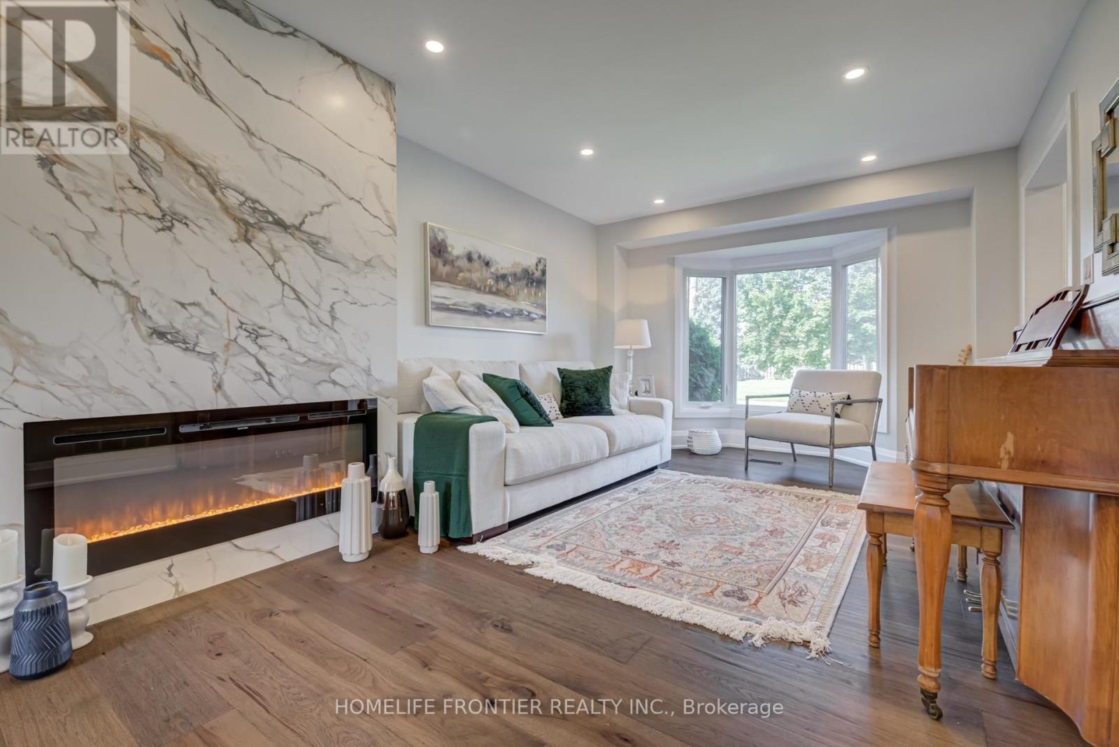 Main2nd - 615 Sandford Street, Newmarket, Ontario  L3X 1T4 - Photo 8 - N12550928