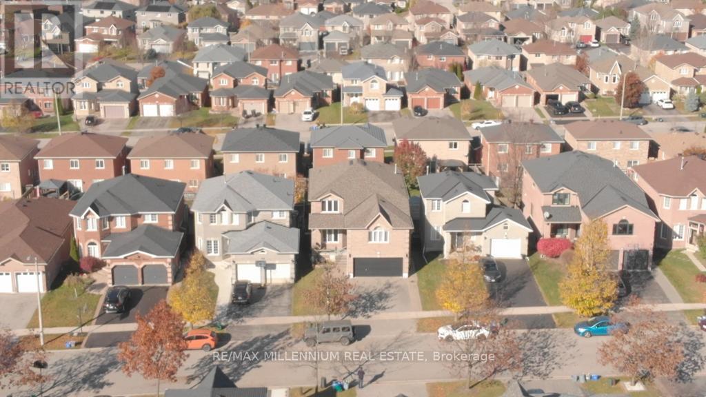 24 Jessica Drive, Barrie (Painswick South), Ontario  L4N 5S5 - Photo 32 - S12550758