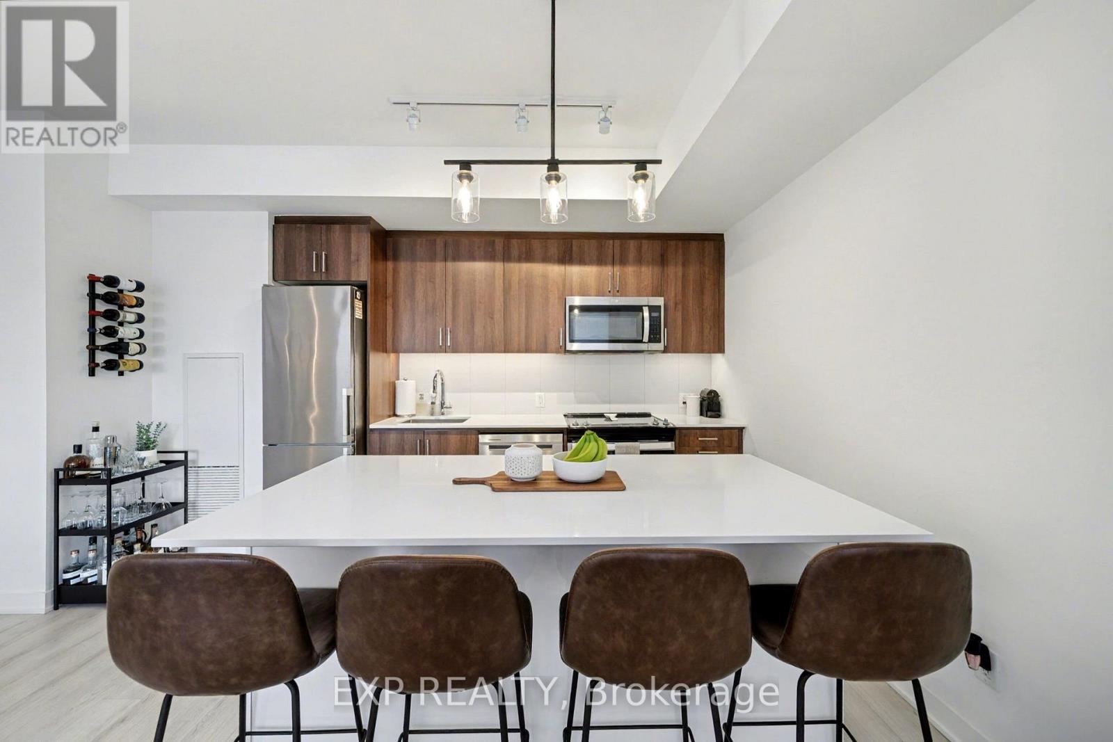 332 - 681 Yonge Street, Barrie (Painswick South), Ontario  L4N 4E8 - Photo 2 - S12550932