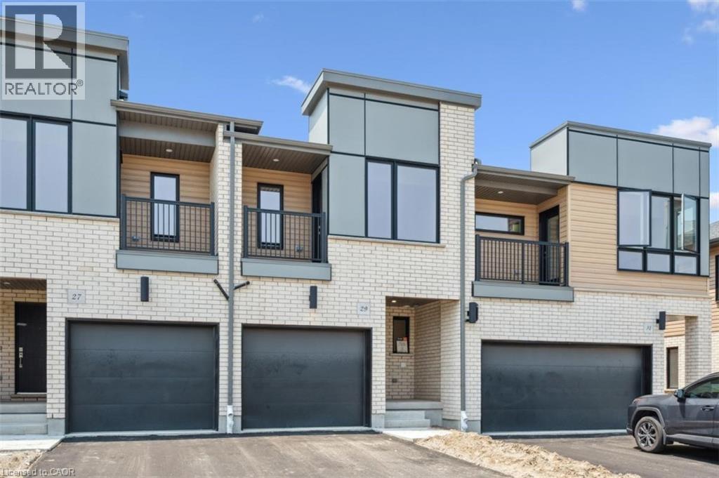 29 BENNINGER Drive, Kitchener, Ontario