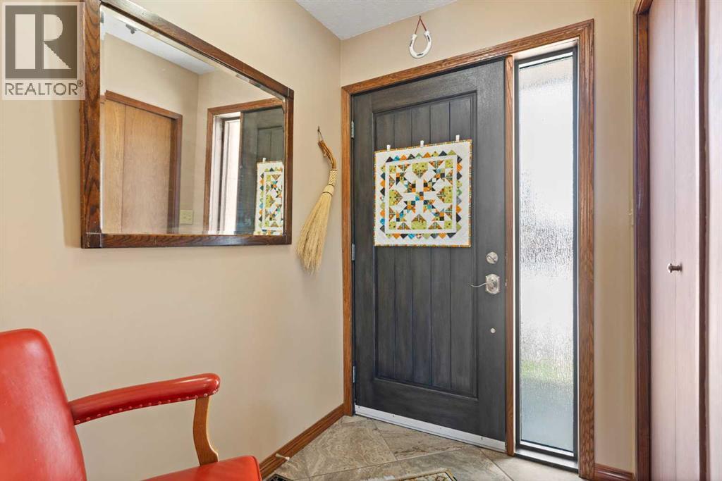 906 11 Street Se, High River, Alberta  T1V 1L2 - Photo 2 - A2242723