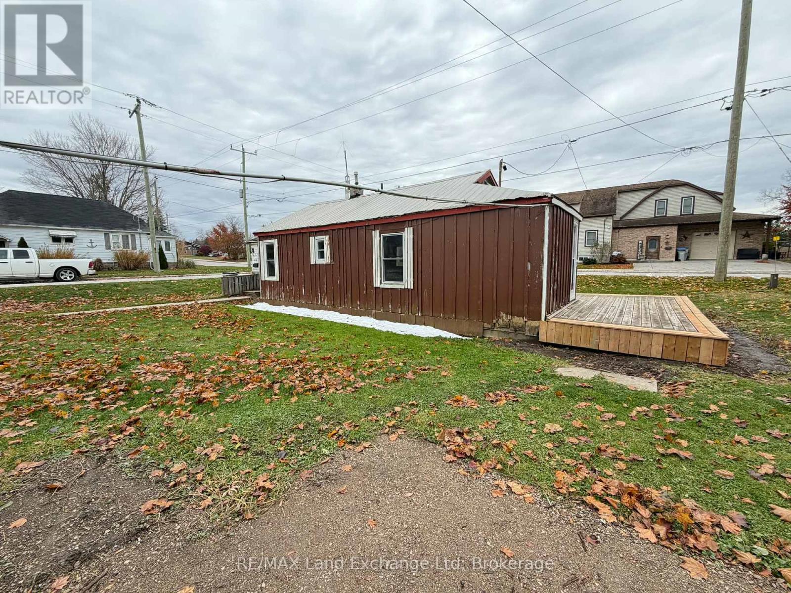 178 James Street, Central Huron, Ontario N0M 1L0 - Photo 5 - X12551020