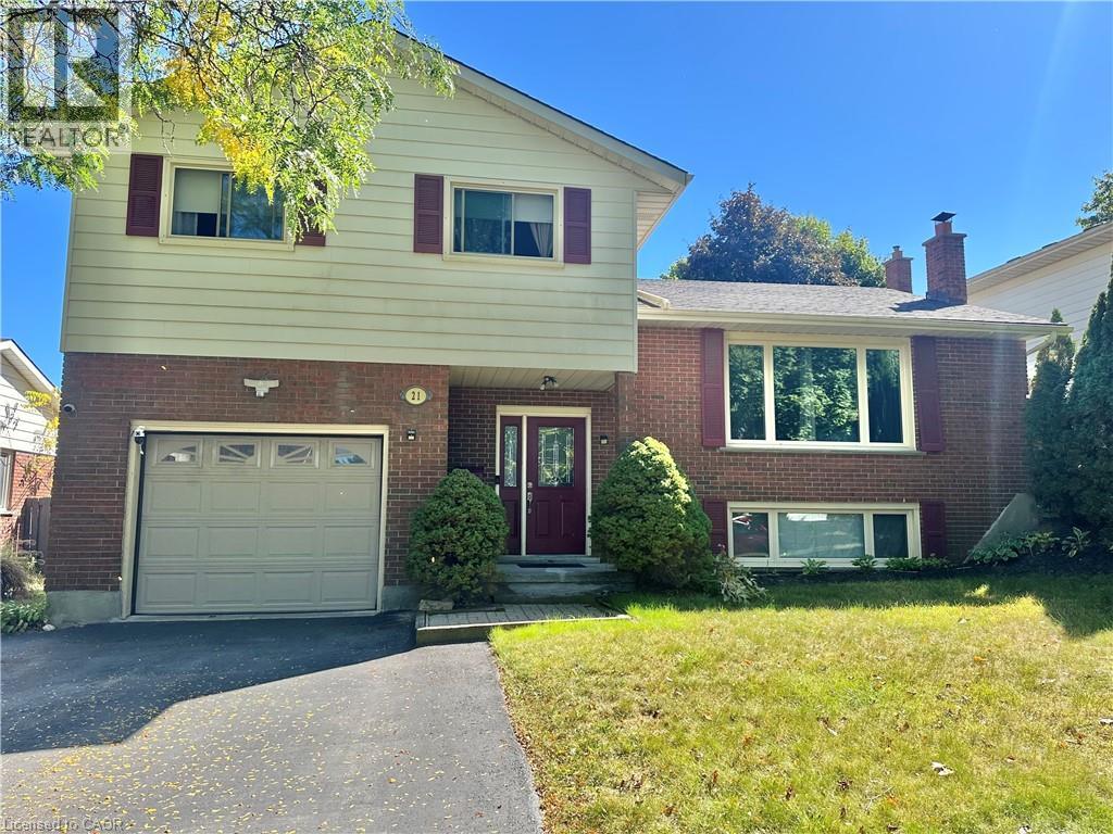 21 Carriage Road, Simcoe, Ontario  N3Y 4Y3 - Photo 1 - 40775891