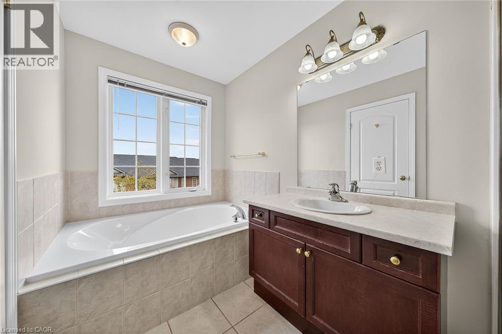 7 Southside Place Unit# 23, Hamilton, Ontario  L9C 7W6 - Photo 24 - 40784857