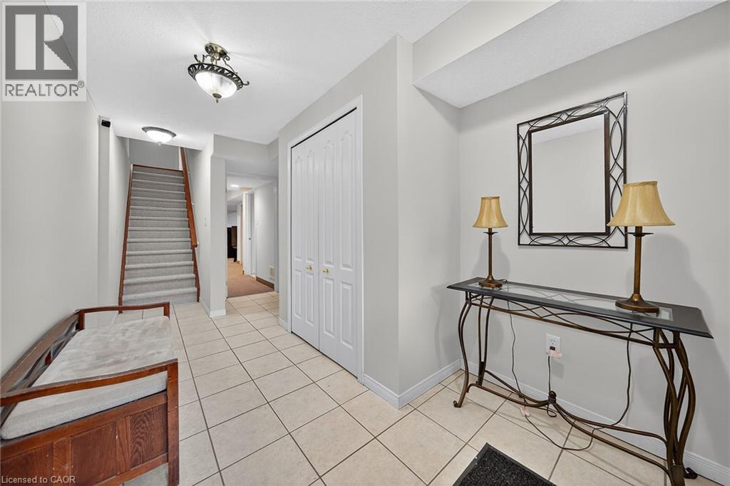 7 Southside Place Unit# 23, Hamilton, Ontario  L9C 7W6 - Photo 5 - 40784857