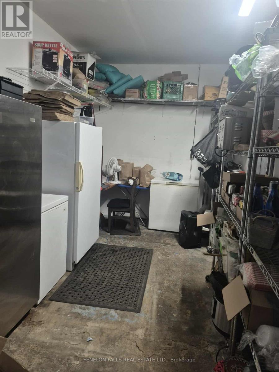 69 Colborne Street, Kawartha Lakes, Ontario  K0M 1N0 - Photo 6 - X12550970