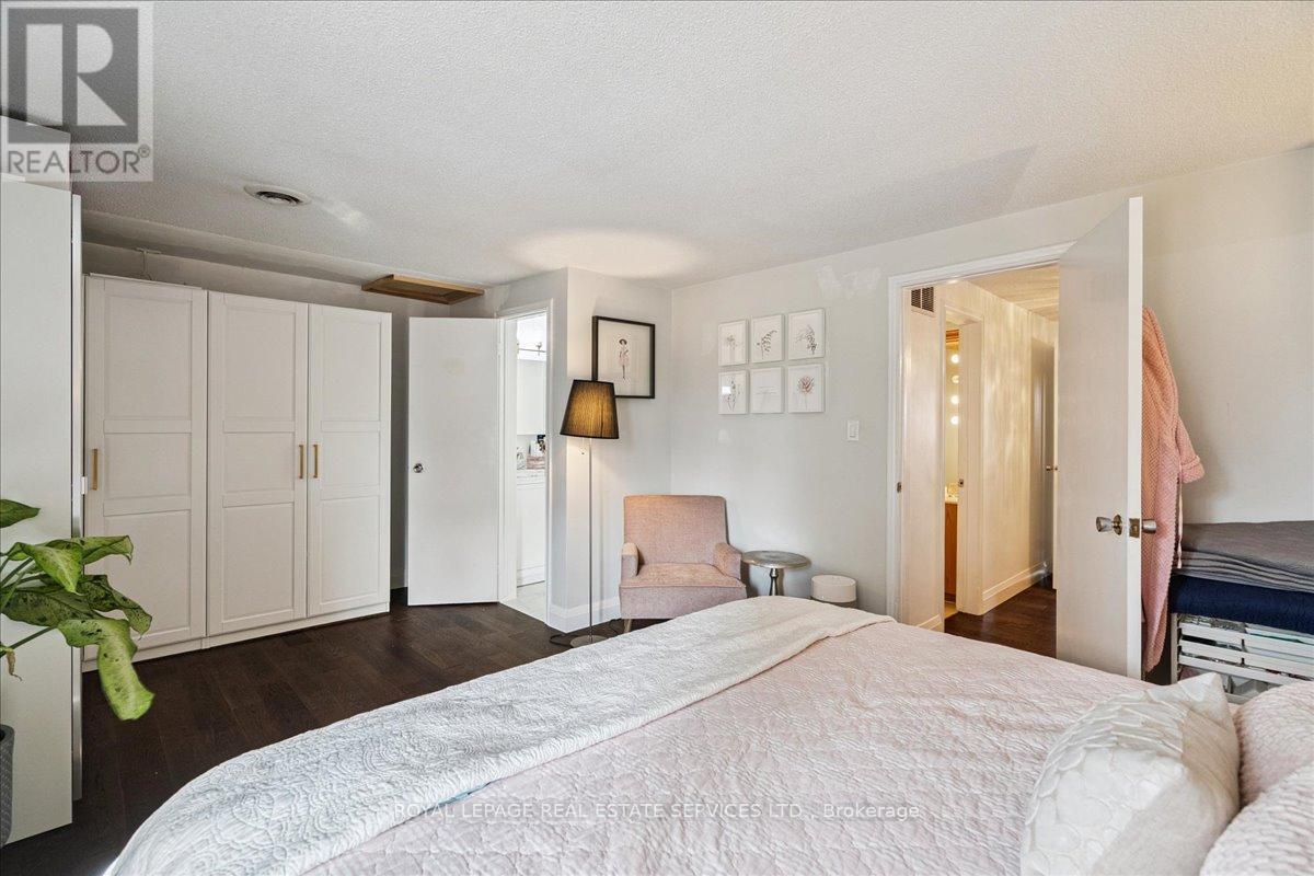 4 - 2070 Brant Street, Burlington, Ontario L7P 3A6 - Photo 10 - W12550702