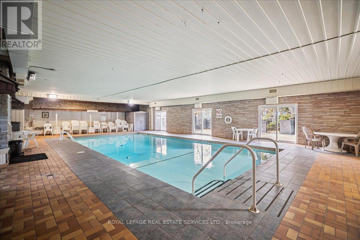 4 - 2070 Brant Street, Burlington, Ontario L7P 3A6 - Photo 23 - W12550702