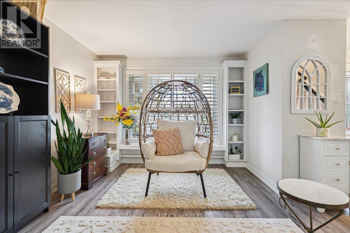 4 - 2070 Brant Street, Burlington, Ontario L7P 3A6 - Photo 5 - W12550702